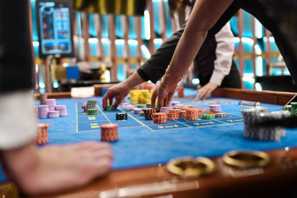 netjawa mobile app interface showing live blackjack table and sportsbook menu on a smartphone screen